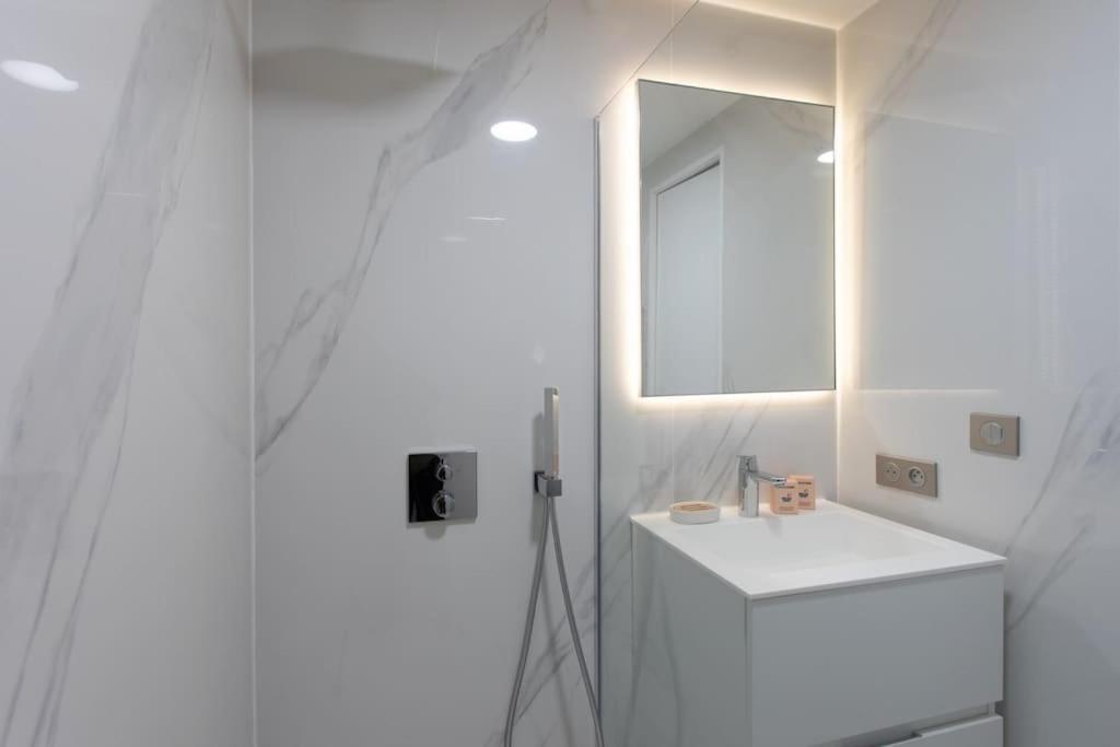 #11 Alex Suite Terrace Parking Ac 2 Bdr 5Mins To Sea Saint-Jean-Cap-Ferrat Exterior photo